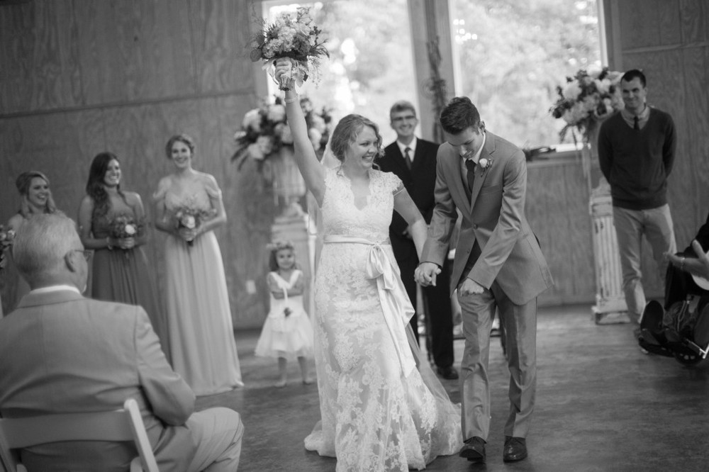 mr. & mrs. faught | mississippi wedding | the ivy venue